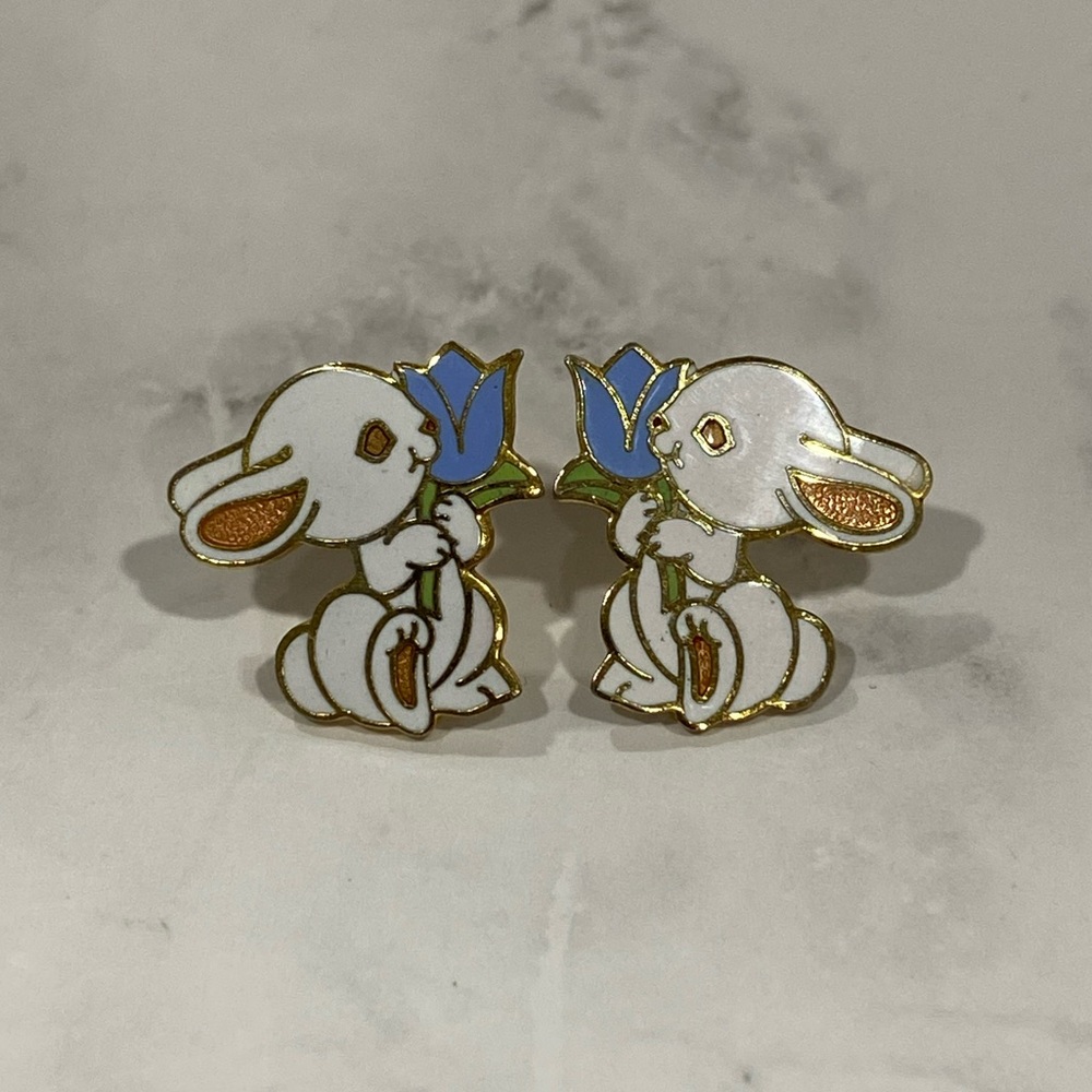 🐇3/$15 1983 Hallmark Bunny and Tulip Enamel Earrings